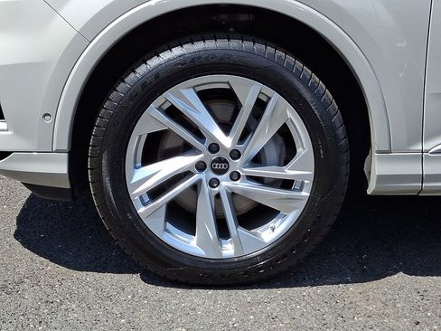 Used 2023 Audi Q7 2.0T Premium Plus w/ Premium Plus Package AWD/4WD image 8