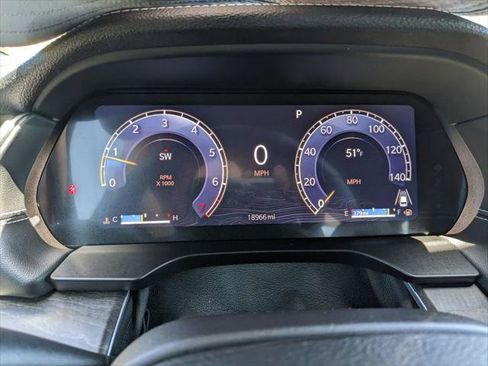 Certified 2025 Jeep Grand Cherokee L Limited w/ Luxury Tech Group II RWD image 28