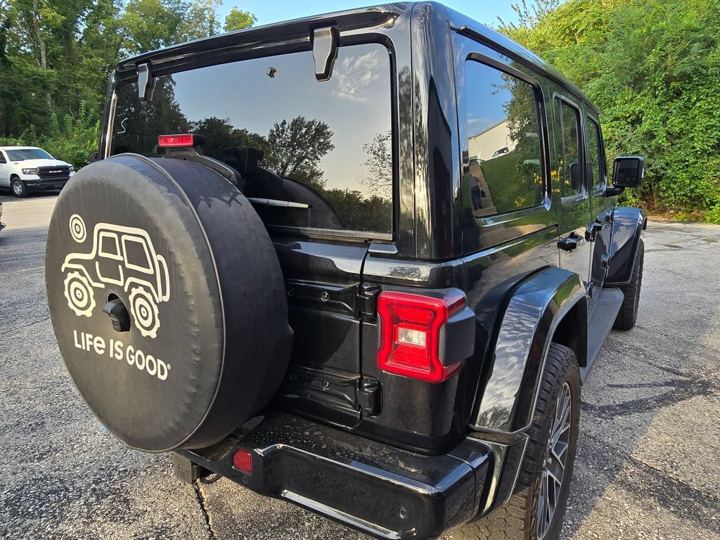 Used 2024 Jeep Wrangler High Altitude AWD/4WD image 7