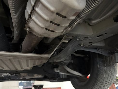 Used 2016 Honda Pilot Touring image 21