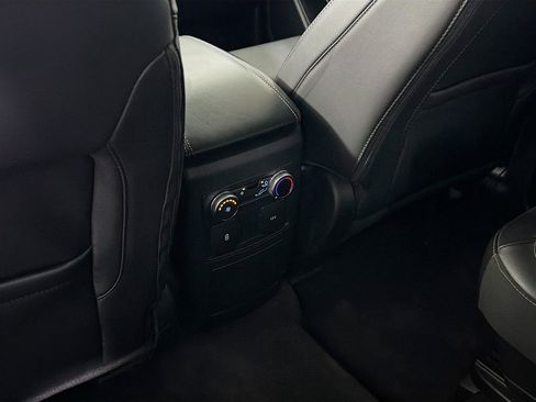 Used 2023 Ford Explorer XLT w/ Equipment Group 202A image 25