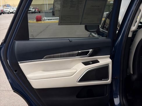 Used 2023 Kia Telluride SX image 58