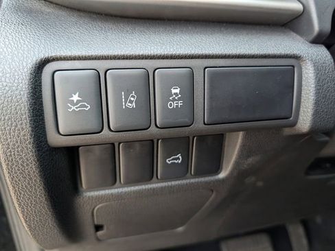 Used 2025 Mitsubishi Eclipse Cross SE AWD/4WD image 16