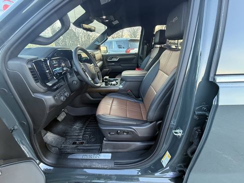 Used 2026 Chevrolet Silverado 1500 High Country w/ Technology Package image 15