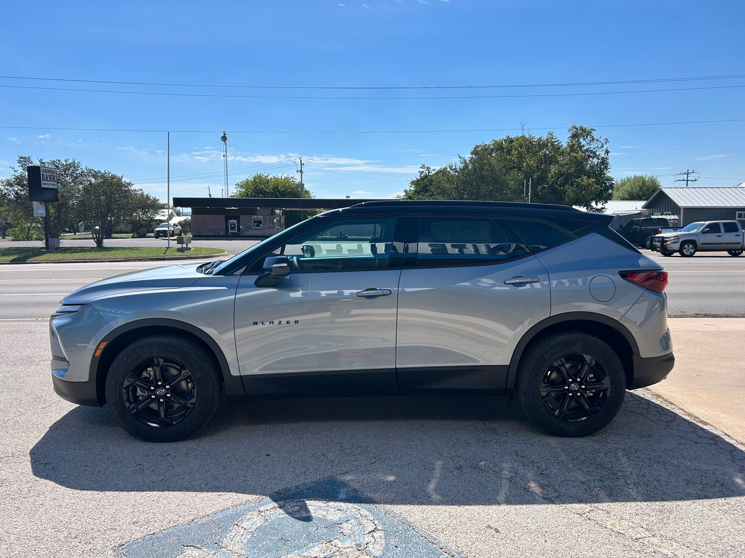 New 2026 Chevrolet Blazer LT w/ Sound & Technology Package FWD image 4