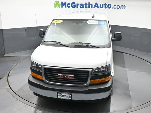 Used 2024 GMC Savana 2500 w/ Driver Convenience Package RWD image 18