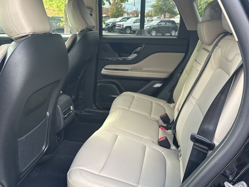 New 2025 Lincoln Corsair AWD image 10