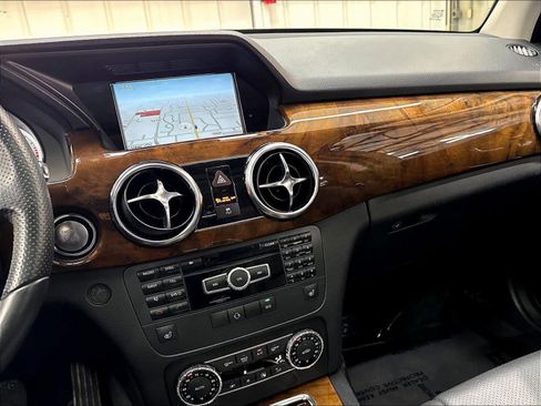 Used 2013 Mercedes-Benz GLK 350 2WD image 12