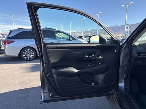 New 2026 Honda HR-V EX-L image 9
