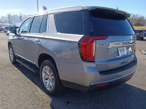 Used 2023 GMC Yukon SLT image 5