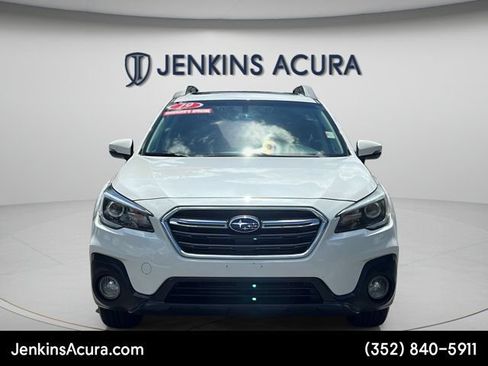 Used 2019 Subaru Outback 2.5i Limited AWD/4WD image 8