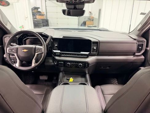 Certified 2024 Chevrolet Silverado 2500 LTZ w/ LTZ Premium Package image 19