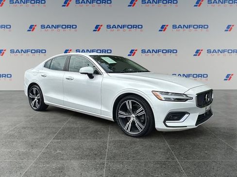 Used 2022 Volvo S60 B5 Inscription w/ Advanced Package FWD image 7