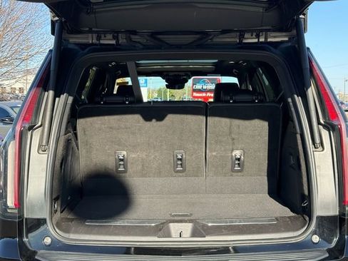 Used 2024 Cadillac Escalade Sport RWD image 16