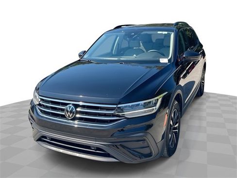 Used 2024 Volkswagen Tiguan S image 1