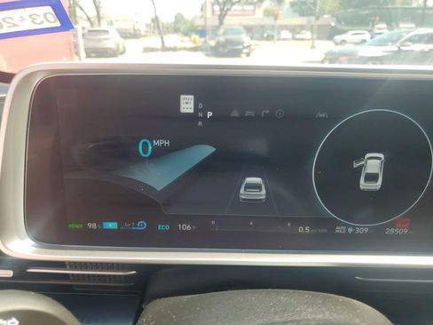Used 2024 Hyundai Ioniq 6 SE RWD image 17