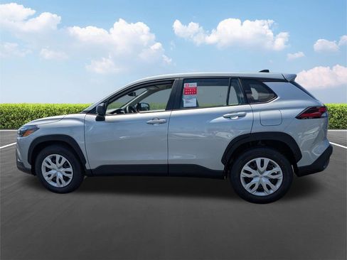 New 2026 Toyota Corolla Cross L image 7
