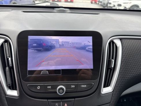 Used 2024 Chevrolet Malibu LT image 18