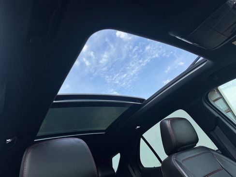 Used 2024 Chevrolet Equinox RS w/ RS Leather Package image 15