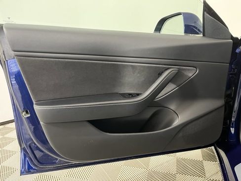 Used 2018 Tesla Model 3 Long Range image 10