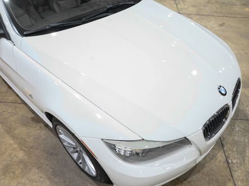 Used 2011 BMW 335i xDrive Sedan image 18