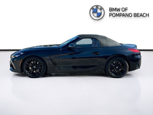 Used 2020 BMW Z4 M40i w/ Executive Package image 4