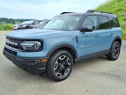 Used 2022 Ford Bronco Sport Outer Banks w/ Tech Package AWD/4WD image 3