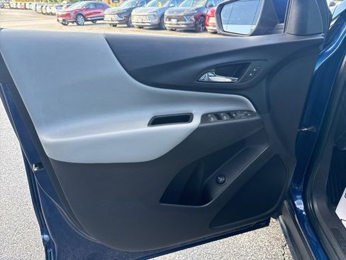 Used 2022 Chevrolet Equinox LT image 17