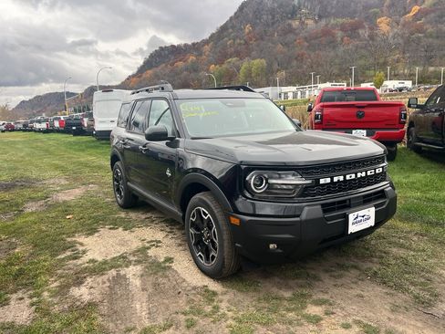 New 2025 Ford Bronco Sport Outer Banks AWD/4WD image 9