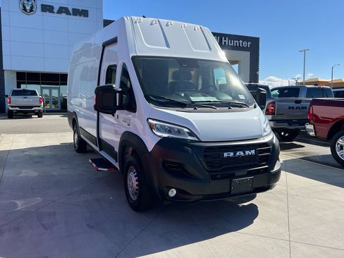 New 2024 RAM ProMaster 3500 w/ Delivery Van Package FWD image 7