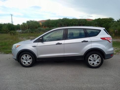 Used 2015 Ford Escape S image 20