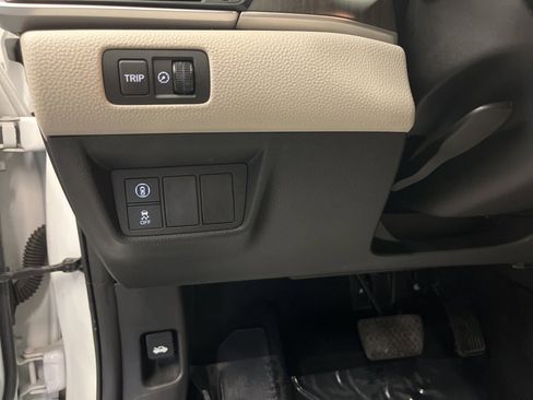 Used 2019 Honda Accord EX-L image 12