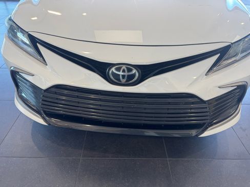 Used 2022 Toyota Camry LE w/ Carpet Mat Package (TMS) image 23