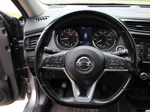 Used 2018 Nissan Rogue SL w/ Premium Package AWD/4WD image 20