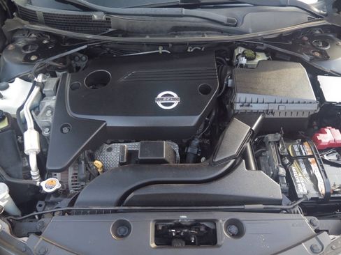 Used 2014 Nissan Altima 2.5 S w/ Sport Value Package FWD image 22