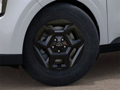 New 2026 Kia Carnival LX image 10