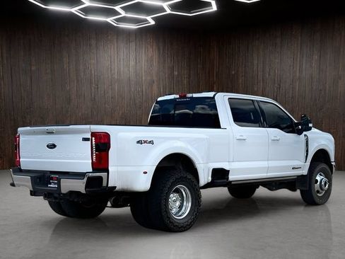 Used 2023 Ford F350 Lariat AWD/4WD image 2