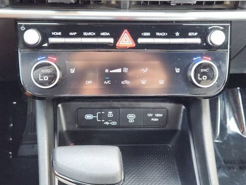 Used 2025 Hyundai Santa Cruz SEL FWD image 21