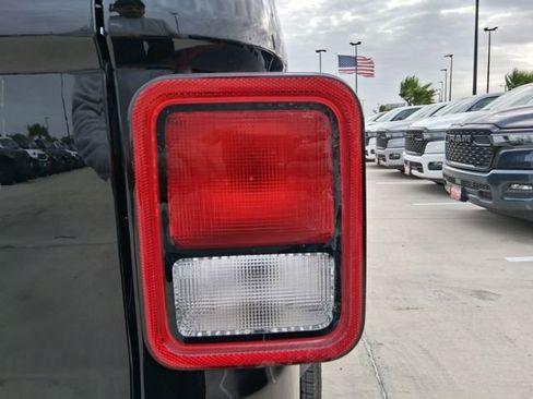 New 2026 Jeep Gladiator Mojave AWD/4WD image 9