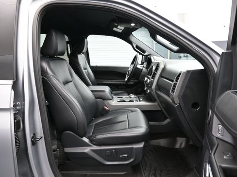Used 2021 Ford Expedition XLT RWD image 13