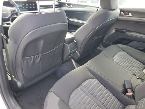 New 2025 Kia K5 LXS image 24