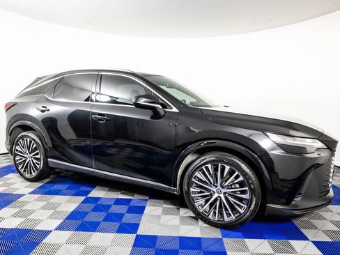 Used 2023 Lexus RX 350 Premium Plus w/ Accessory Package (Z1) FWD image 4