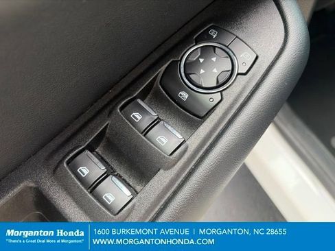 Used 2024 Ford Edge SEL AWD/4WD image 16