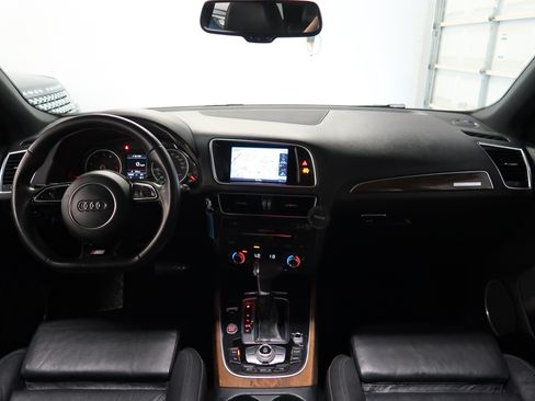 Used 2016 Audi Q5 3.0T Premium Plus w/ Technology Package AWD/4WD image 11