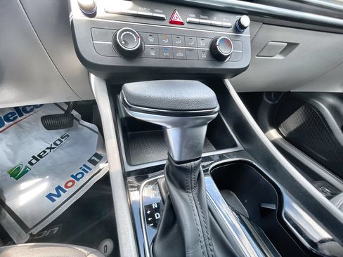 Used 2025 Hyundai Tucson SE FWD image 15
