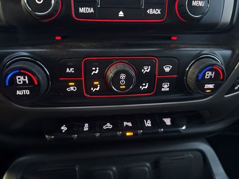 Used 2016 GMC Sierra 2500 Denali w/ Duramax Plus Package image 6