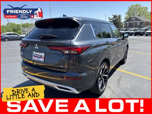 Used 2024 Mitsubishi Outlander SE FWD image 8