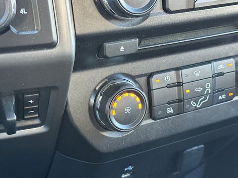 Used 2018 Ford F250 XLT AWD/4WD image 28
