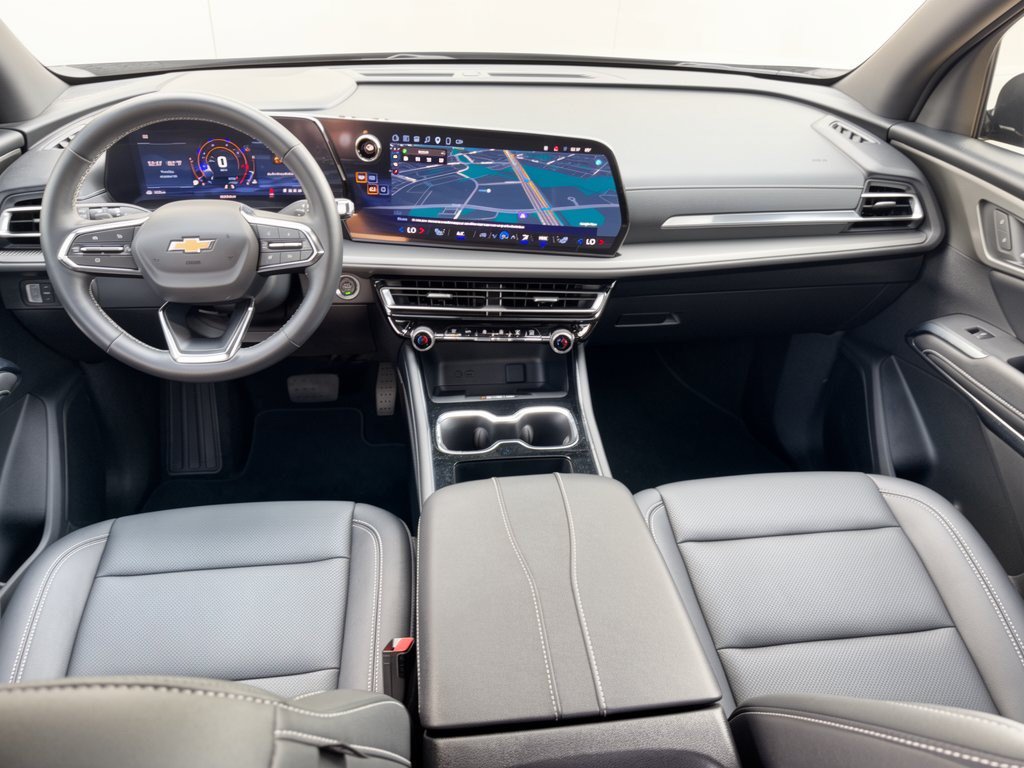Used 2026 Chevrolet Traverse LT w/ Driver Confidence Package FWD image 17
