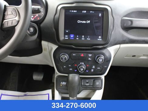 Used 2022 Jeep Renegade Latitude image 20